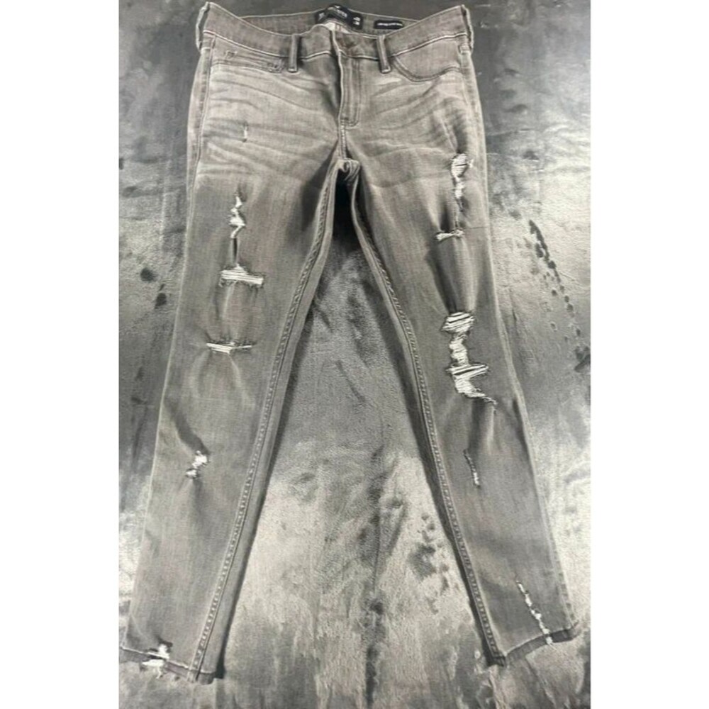 Hollister Dark Wash Distressed Skinny Jeans Women Size 29”